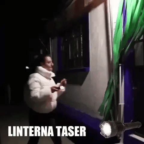 Linterna de Defensa Personal
